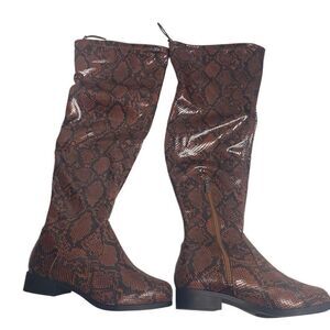 SHOEDAZZLE Women’s Knee Boots Reena Snake Design Beown Size 8 Zipper Closure NEW